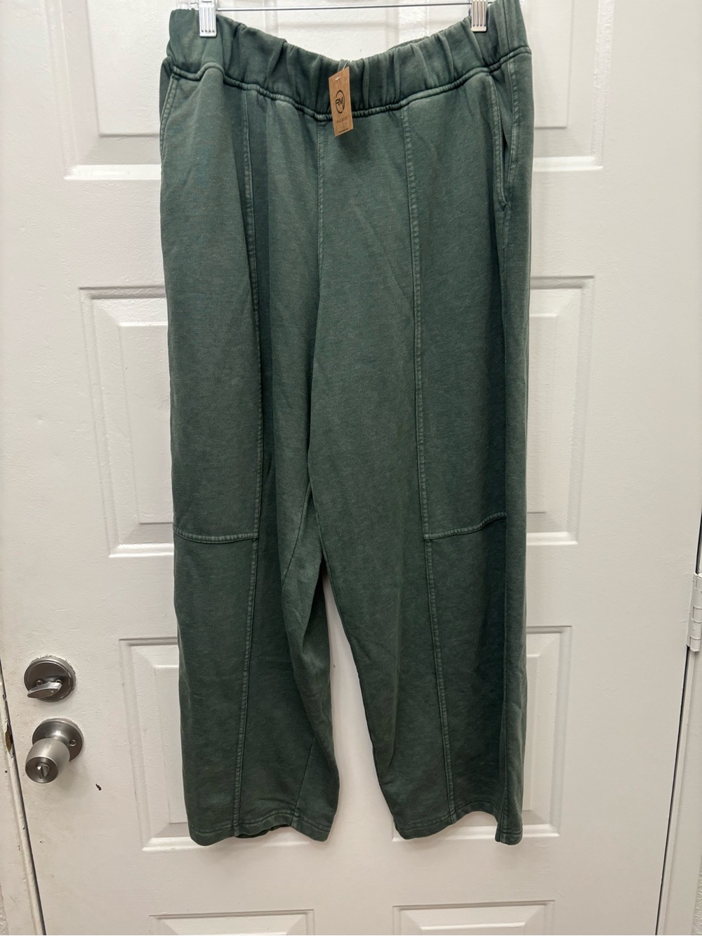 Rae Mode Wide-Leg Pull-On Pants in Olive Green